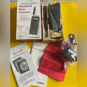 RadioShack PRO-89 200-Channel Handheld Race Scanner VHF/Air/UHF/800MHz 20-514